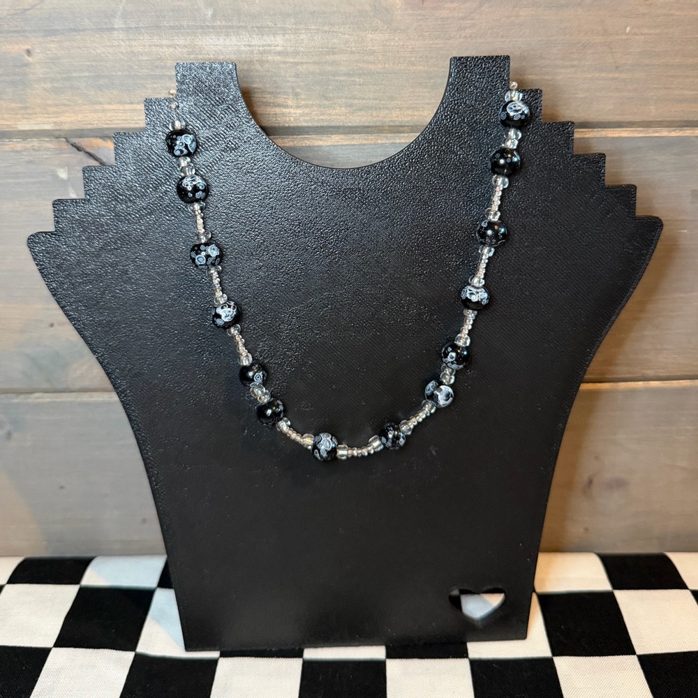 Marbled Bead Choker Necklace - Picture 1 of 5